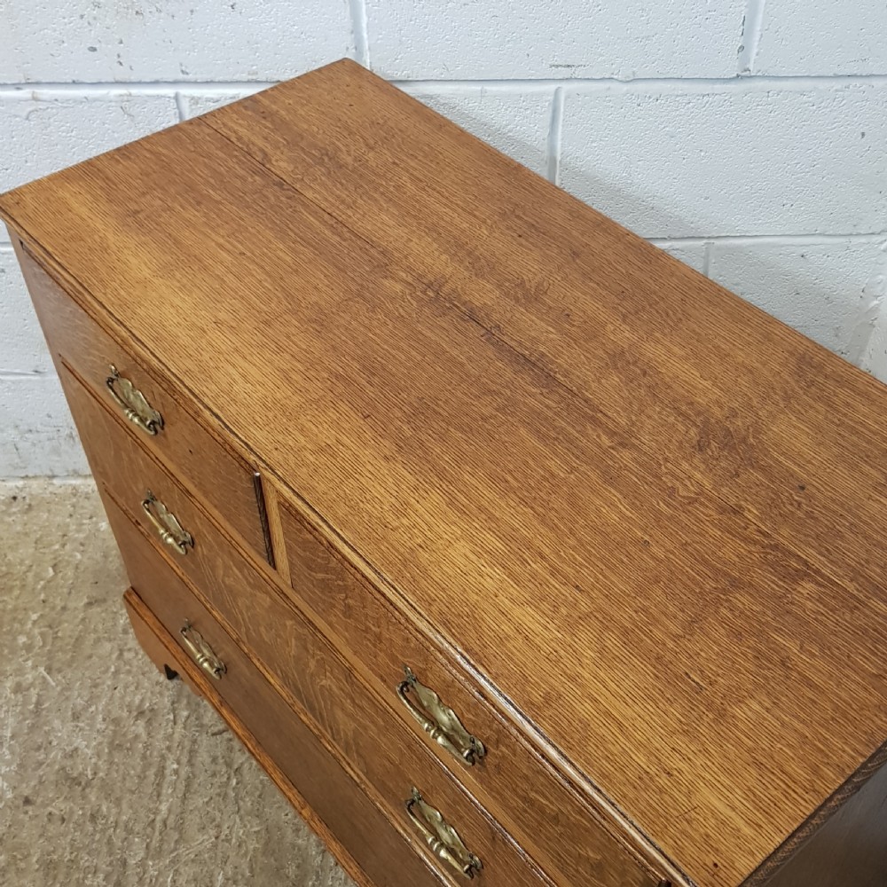 ANTIQUE VICTORIAN LIGHT OAK DWARF CHEST OF DRAWERS C1880 View II