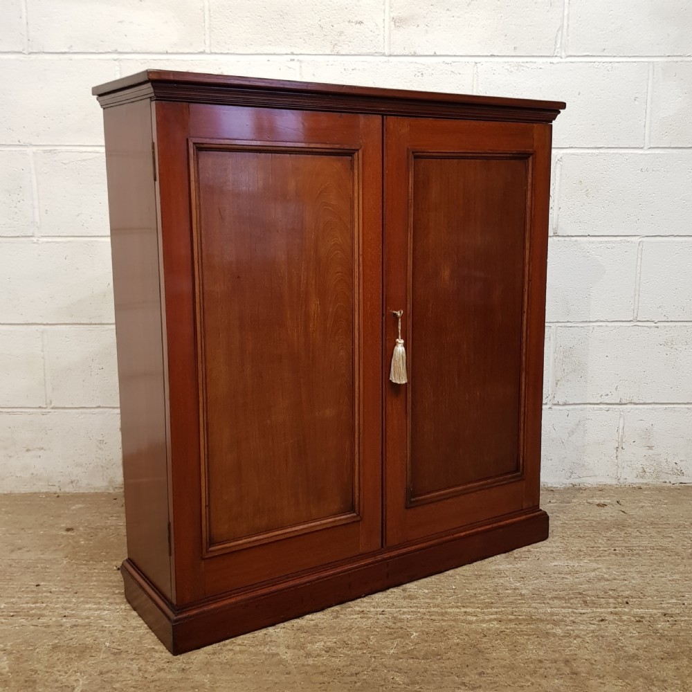 ANTIQUE LATE VICTORIAN MAHOGANY CUPBOARD C1890 View V