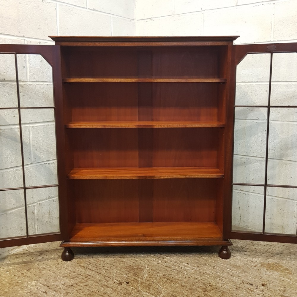 ANTIQUE EDWARDIAN  MAHOGANY GLAZED BOOKCASE C1900 View VI