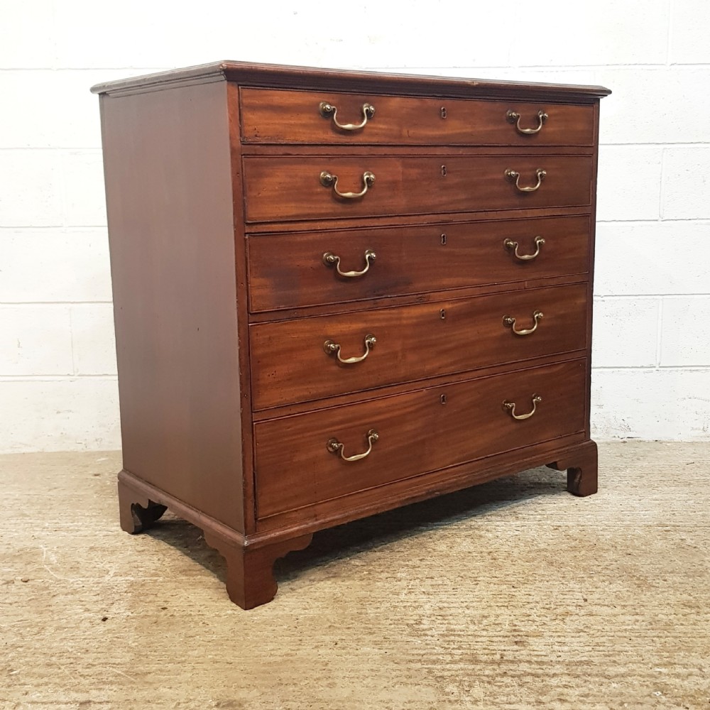 ANTIQUE 18TH CENTURY PERIOD MAHOGANY CHEST OF DRAWERS C1780 View III