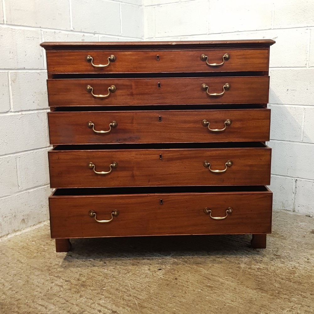 ANTIQUE 18TH CENTURY PERIOD MAHOGANY CHEST OF DRAWERS C1780 View VI