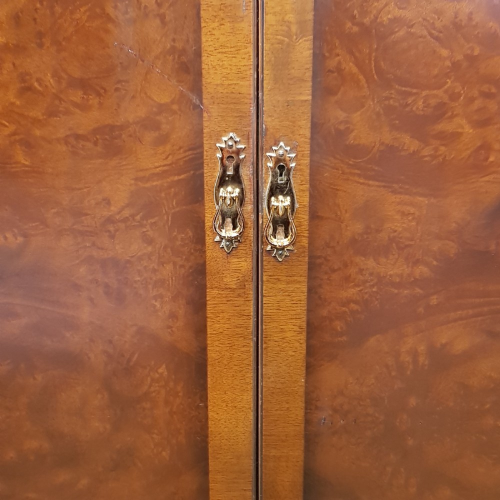ANTIQUE BURR WALNUT DOUBLE WARDROBE BY WARING & GILLOWS C1920 View VI