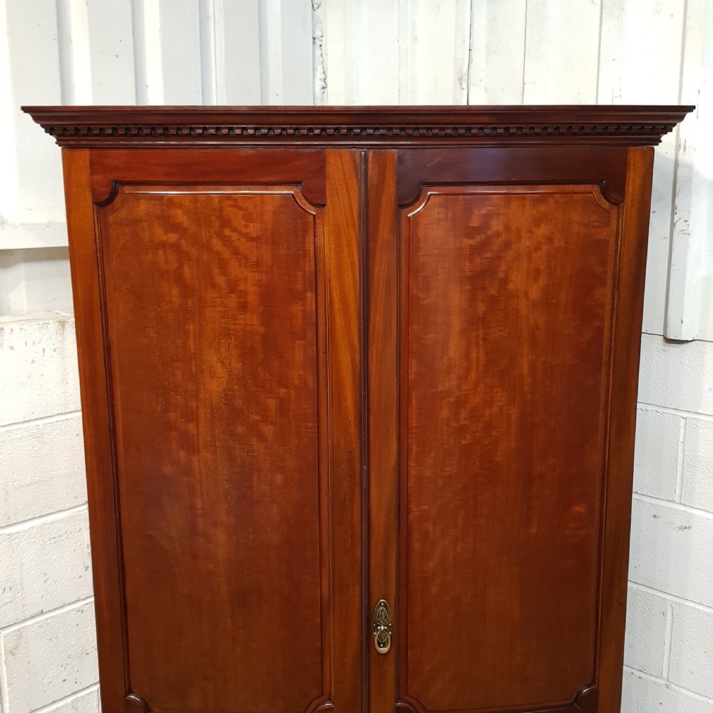 ANTIQUE EDWARDIAN MAHOGANY BOW FRONT DOUBKE WARDROBE C1900 View VI