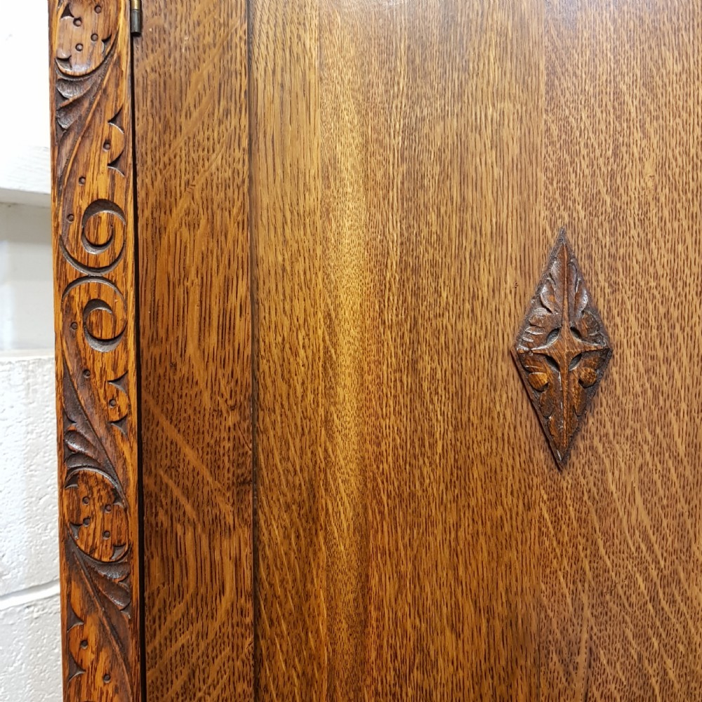 ANTIQUE SMALL OAK TRIPLE WARDROBE C1920 View IX