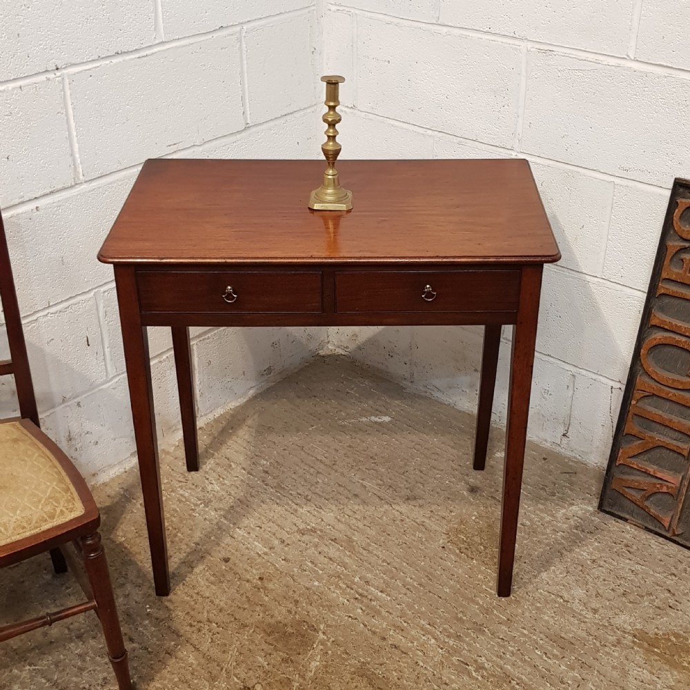 ANTIQUE REGENCY SMALL MAHOGANY SIDE TABLE C1820