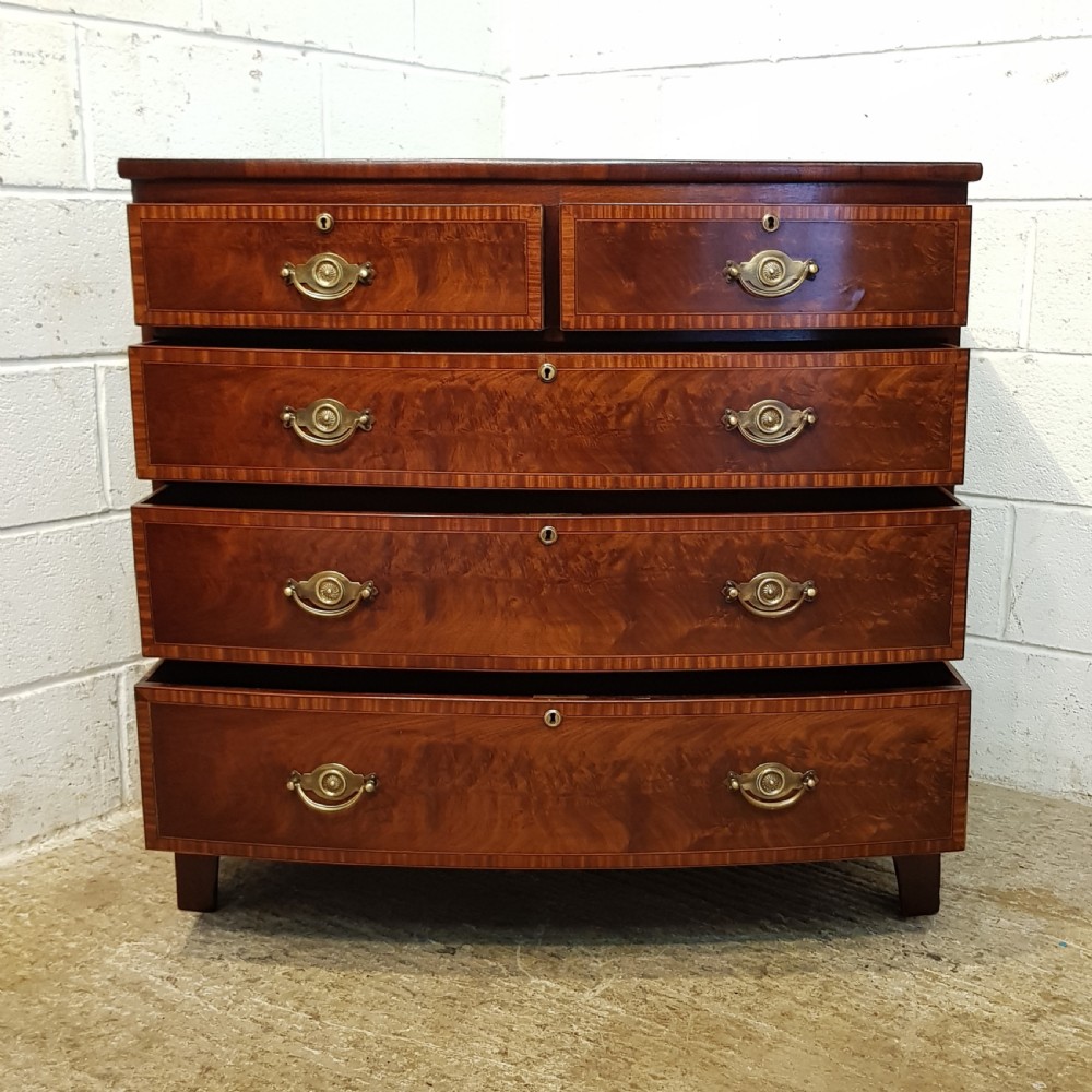 ANTIQUE REGENCY MAHOGANY BOW FRONT CHEST OF DRAWERS C1820 View II