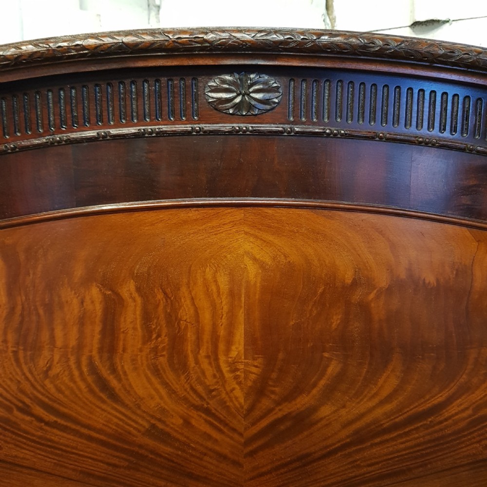 ANTIQUE EDWARDIAN CHIPPENDALE MAHOGANY KING SIZE BED BY HEAL & SON C1900 View VII