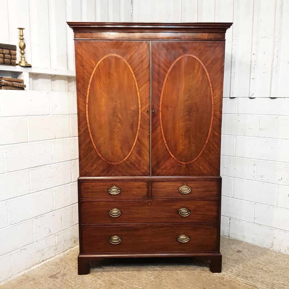 ANTIQUE 18TH CENTURY MAHOGANY PERIOD CLOTHES PRESS C1780 View IV