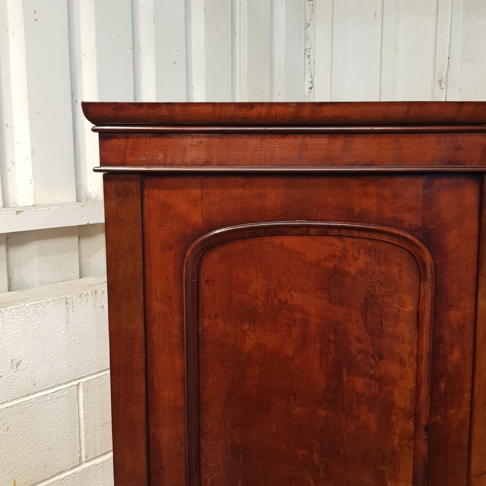 ANTIQUE VICTORIAN MAHOGANY DOUBKE WARDROBE C1880 View II