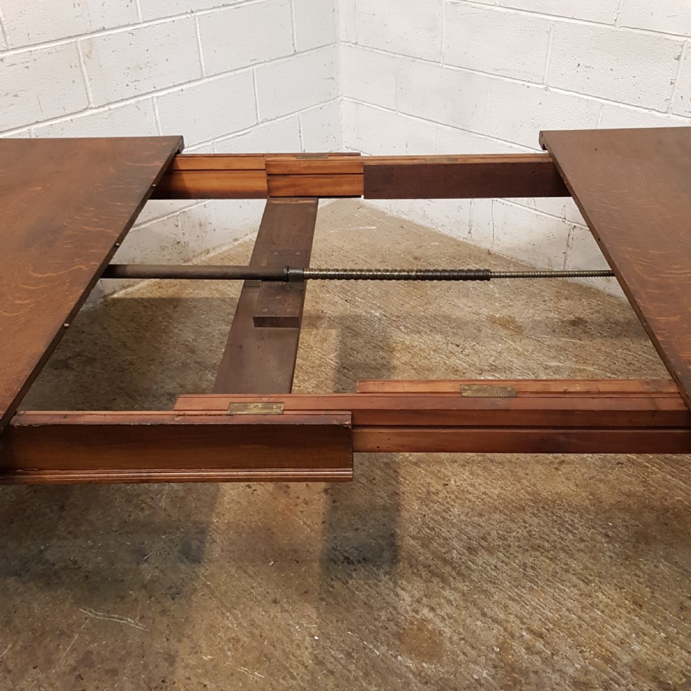 ANTIQUE VICTORIAN OAK WIND OUT EXTENDING DINING TABLE C1880 View VII