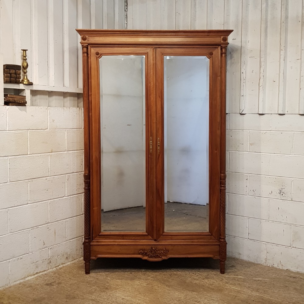 ANTIQUE 19TH CENTURY FRENCH WALNUT ARMOIRE C1880 View VIII