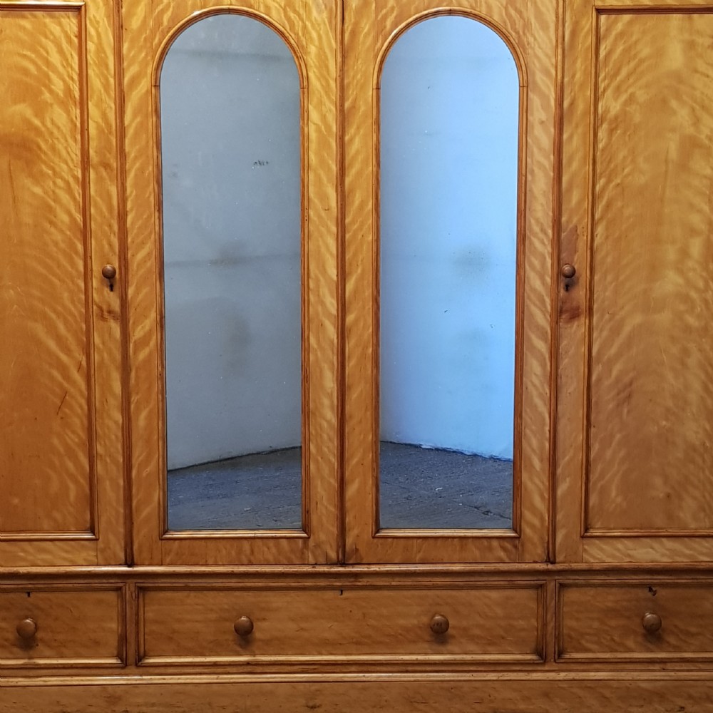 ANTIQUE VICTORIAN SATINWOOD FOUR DOOR WARDROBE BY HEALS & SON c 1880 View VII