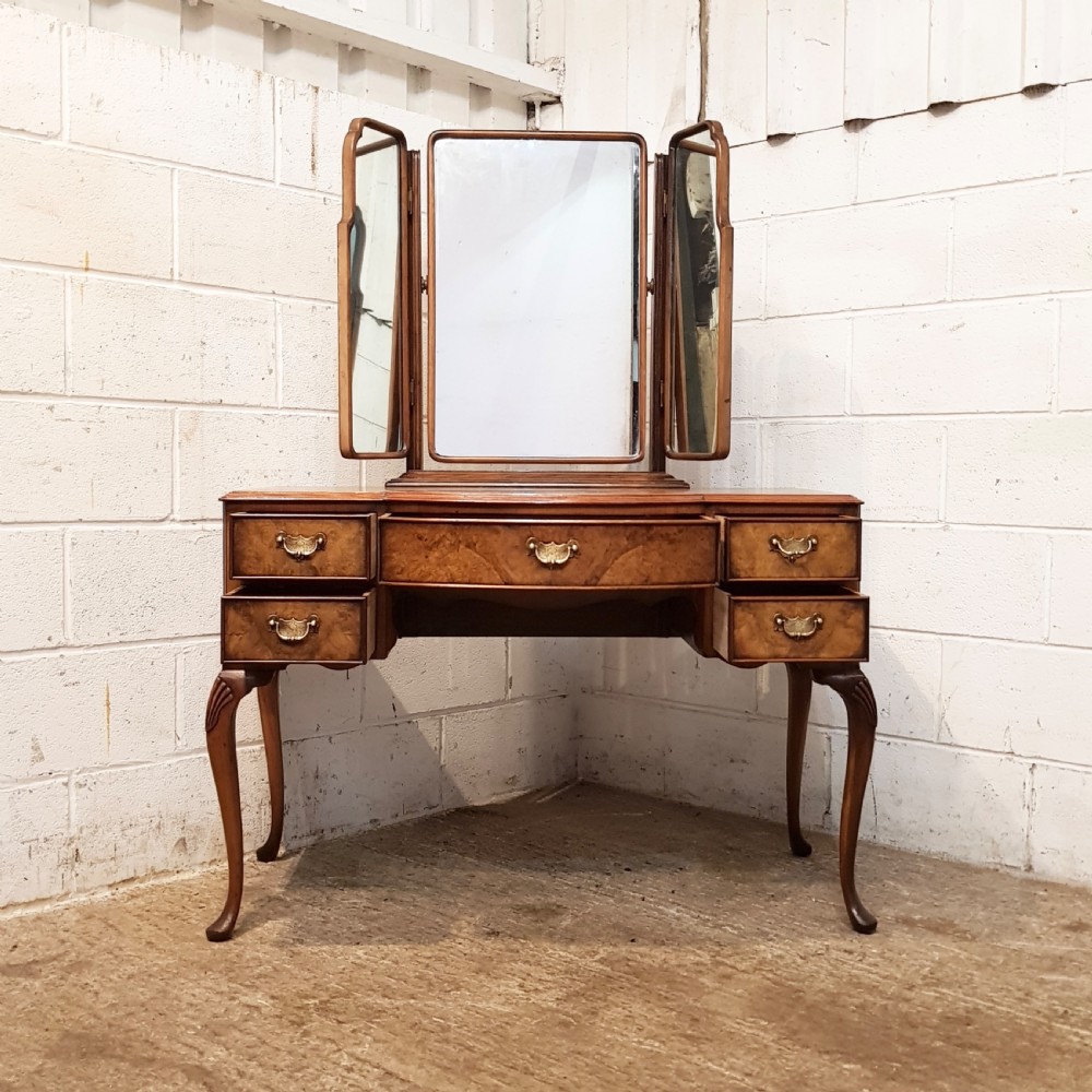 ANTIQUE BURR WALNUT QUEEN ANNE DRESSING TABLE C1920 View II