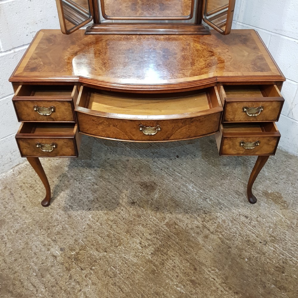 ANTIQUE BURR WALNUT QUEEN ANNE DRESSING TABLE C1920 View III