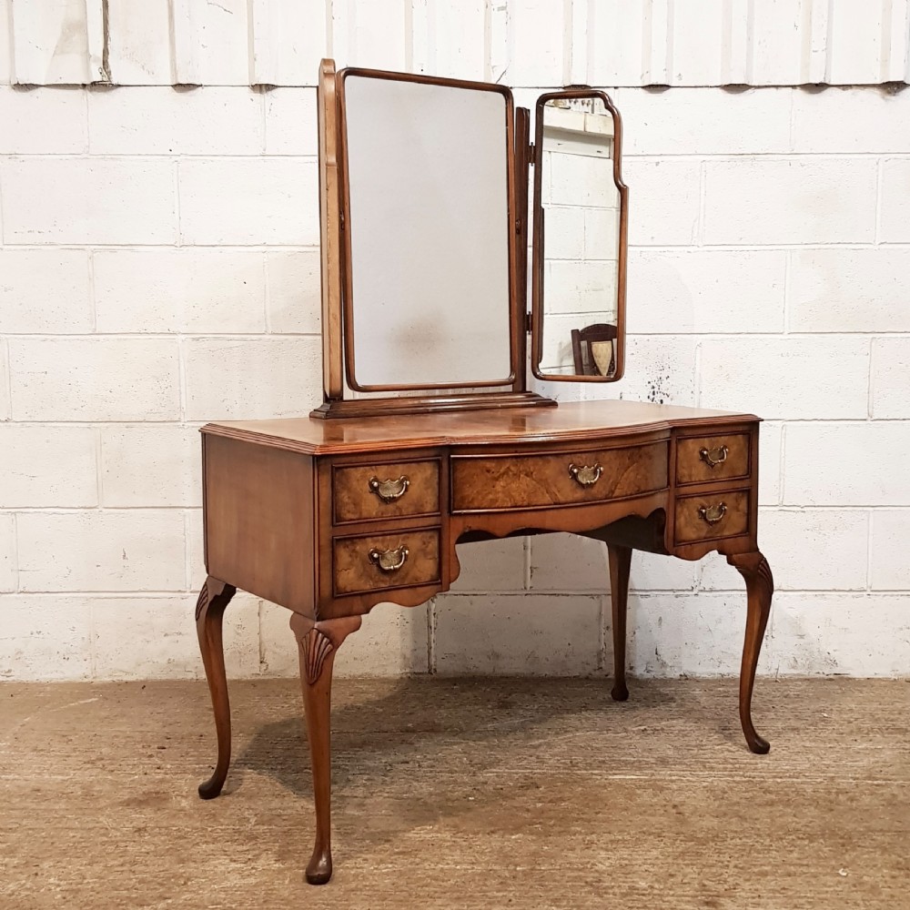 ANTIQUE BURR WALNUT QUEEN ANNE DRESSING TABLE C1920 View IV