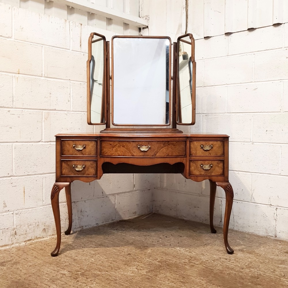 ANTIQUE BURR WALNUT QUEEN ANNE DRESSING TABLE C1920 View V