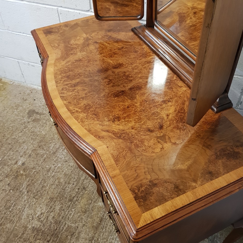 ANTIQUE BURR WALNUT QUEEN ANNE DRESSING TABLE C1920 View VI