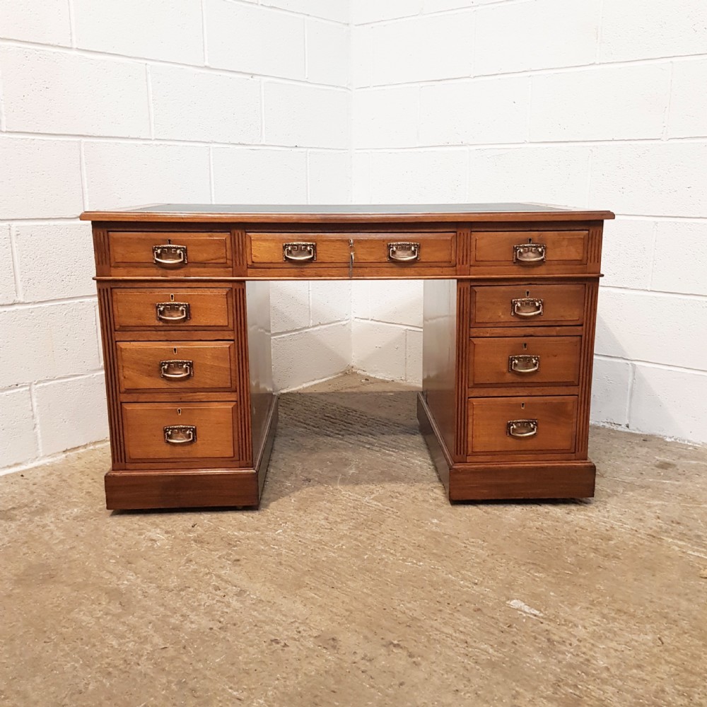 ANTIQUE LATE VICTORIAN WALNUT TWIN PEDESTAL LEATHER TOP DESK C1890 View VIII