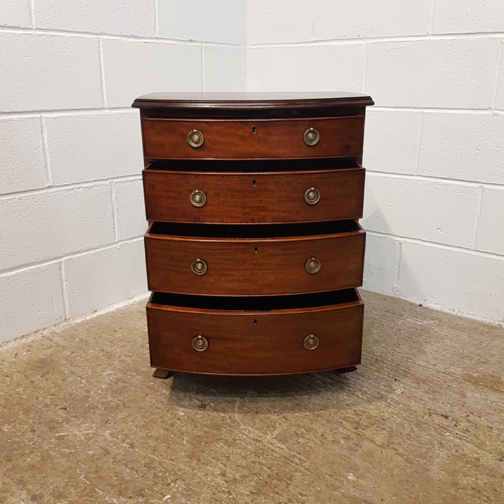 ANTIQUE EDWARDIAN MAHOGANY BOW-FRONT DWARF CHEST OF DRAWERS C1900 View II