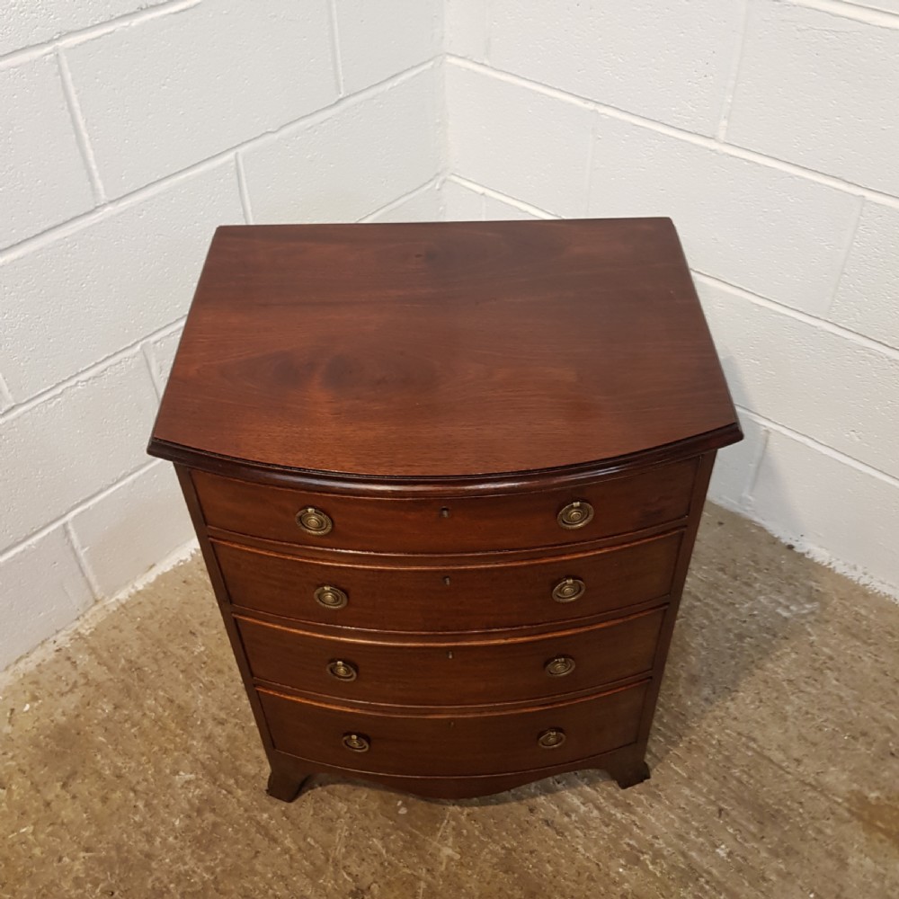 ANTIQUE EDWARDIAN MAHOGANY BOW-FRONT DWARF CHEST OF DRAWERS C1900 View VII