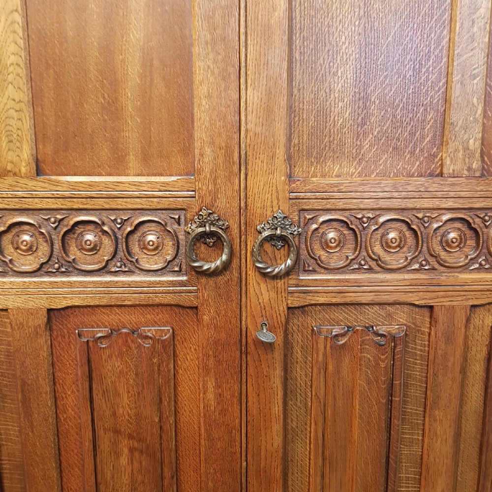ANTIQUE CARVED OAK DOUBLE WARDROBE C1920 View VII