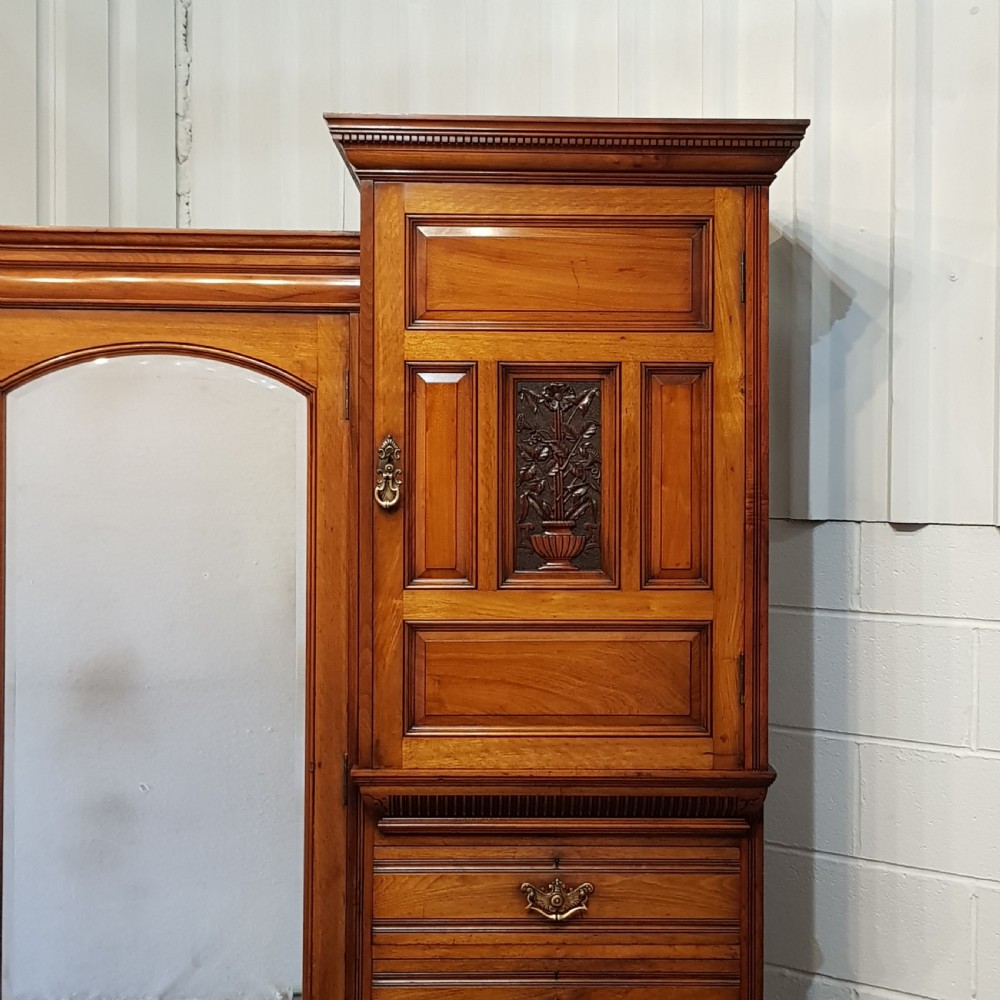 ANTIQUE LATE VICTORIAN WALNUT COMBINATION TRIPLE WARDROBE C1890 View IV