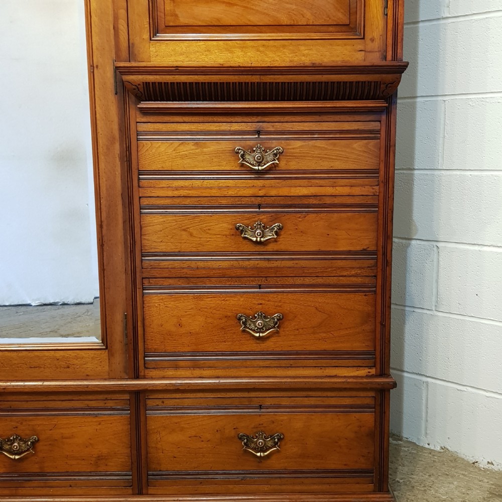 ANTIQUE LATE VICTORIAN WALNUT COMBINATION TRIPLE WARDROBE C1890 View VI