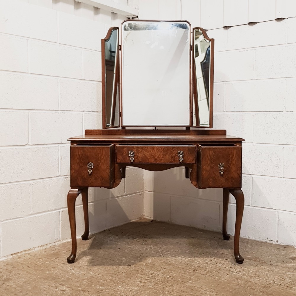 ANTIQUE BURR WALNUT QUEEN ANNE DRESSING TABLE C1920 View VI
