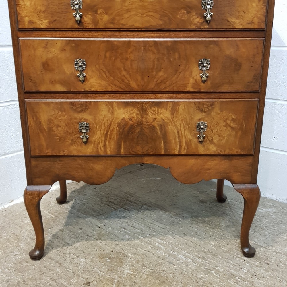 ANTIQUE BURR WALNUT QUEEN ANNE  CHEST OF DRAWERS  BY WARING & GILLOWS C1920 View II