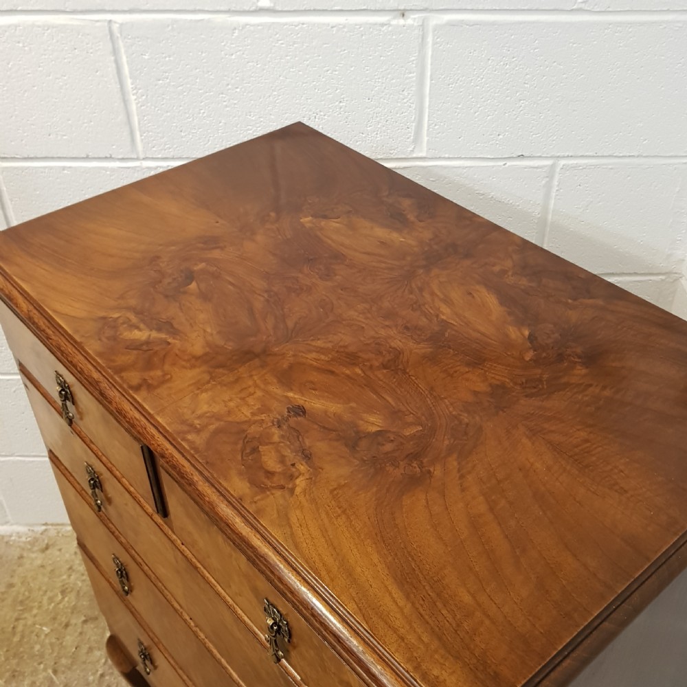 ANTIQUE BURR WALNUT QUEEN ANNE  CHEST OF DRAWERS  BY WARING & GILLOWS C1920 View III