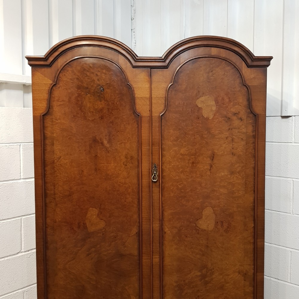 ANTIQUE BURR WALNUT DOUBKE WARDROBE C1920 View IV