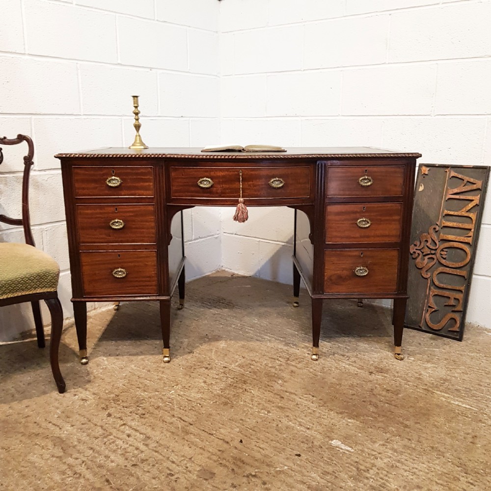 ANTIQUE EDWARDIAN MAHOGANY LEATHER TOP PEDESTAL DESK C1900 View VI