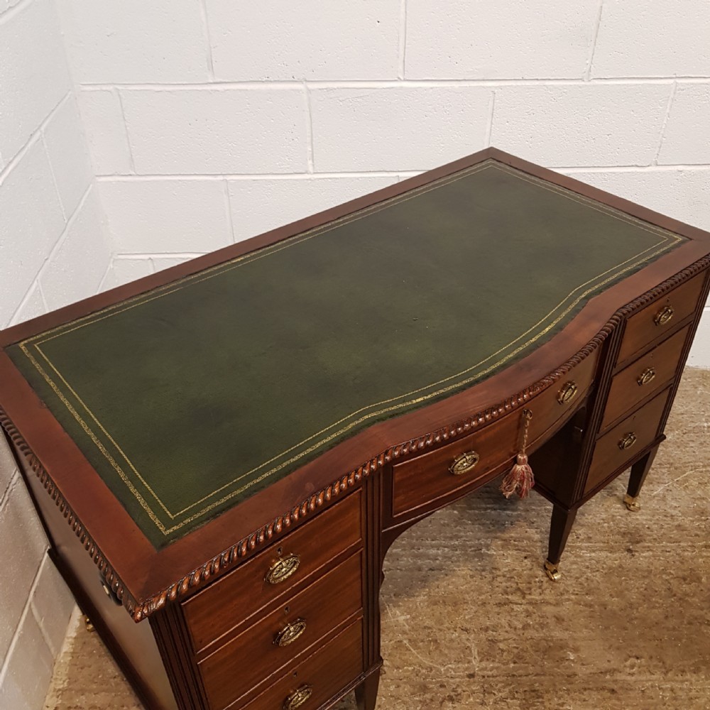 ANTIQUE EDWARDIAN MAHOGANY LEATHER TOP PEDESTAL DESK C1900 View VII