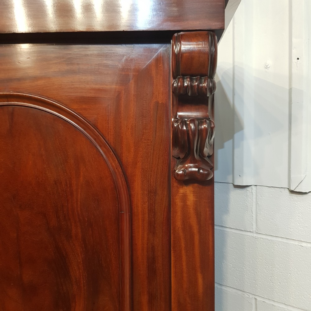 ANTIQUE WILLIAM 1V MAHOGANY DOUBLE WARDROBE C1830 View II