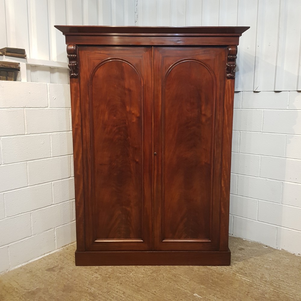 ANTIQUE WILLIAM 1V MAHOGANY DOUBLE WARDROBE C1830 View V