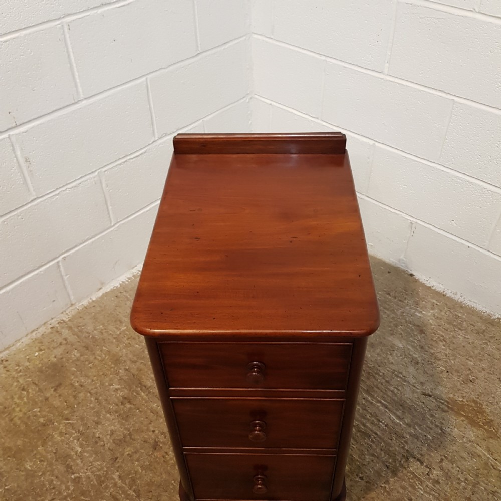 SUPERB PAIR ANTIQUE VICTORIAN MAHOGANY BEDSIDE CHEST OF DRAWERS C1880 View VI