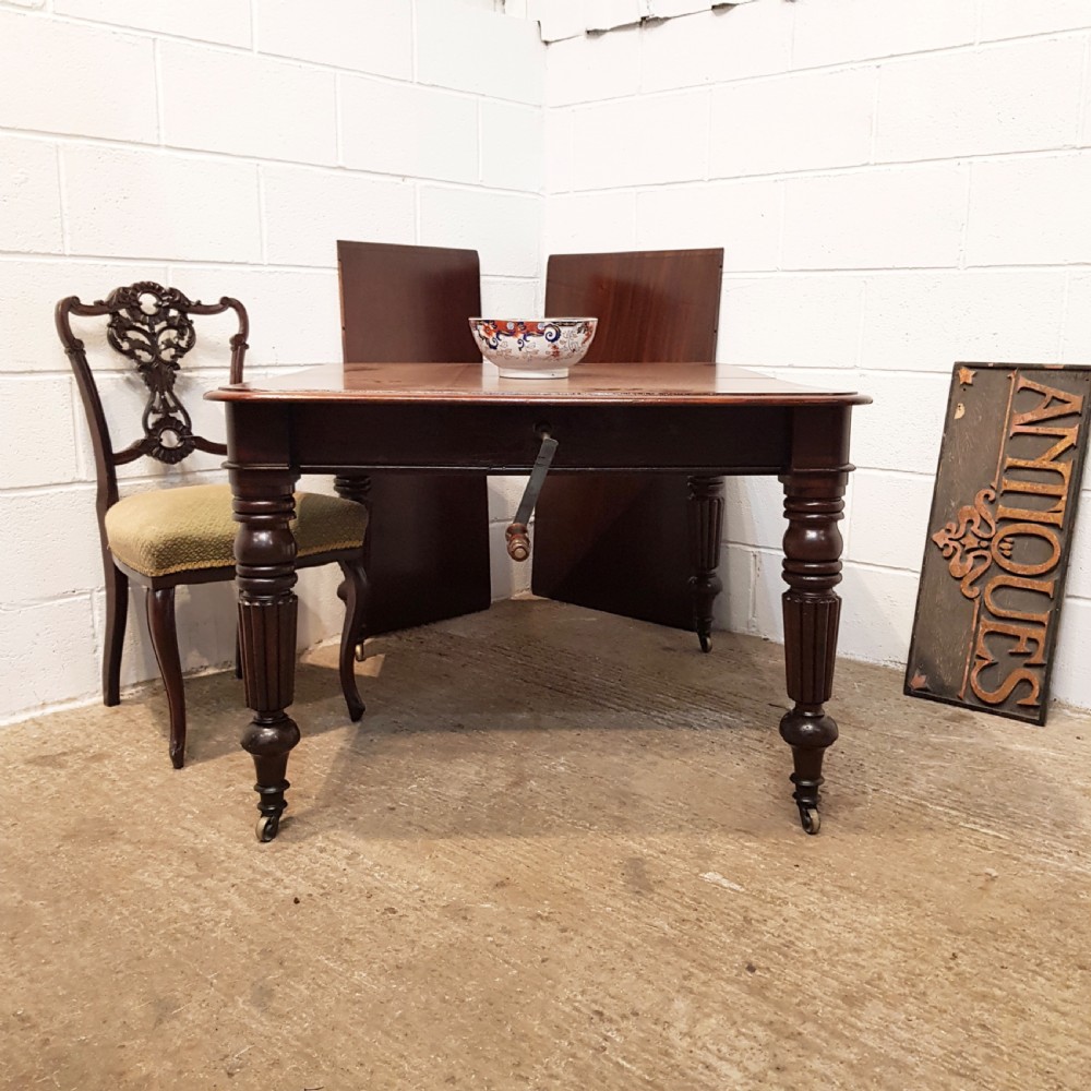 ANTIQUE VICTORIAN. MAHOGANY EXTENDING DINING TABLE SEATS 8-10 c1890 View IV