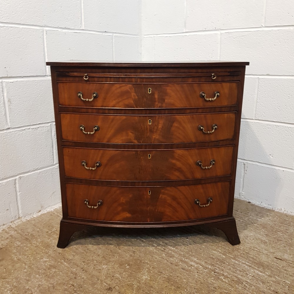 ANTIQUE SMALL BOW FRONT MAHOGANY BACHELORS CHEST OF DRAWERS C1920 View III