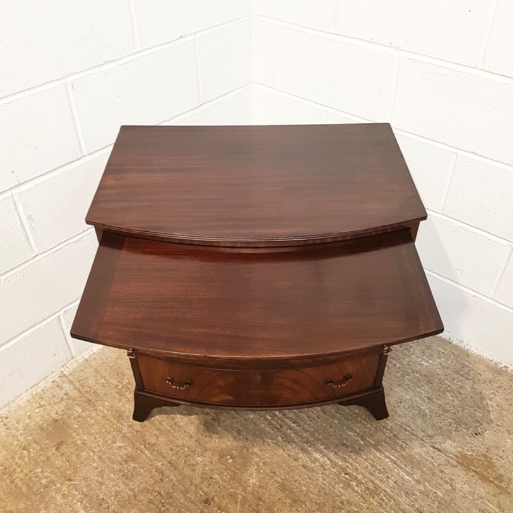 ANTIQUE SMALL BOW FRONT MAHOGANY BACHELORS CHEST OF DRAWERS C1920 View VI