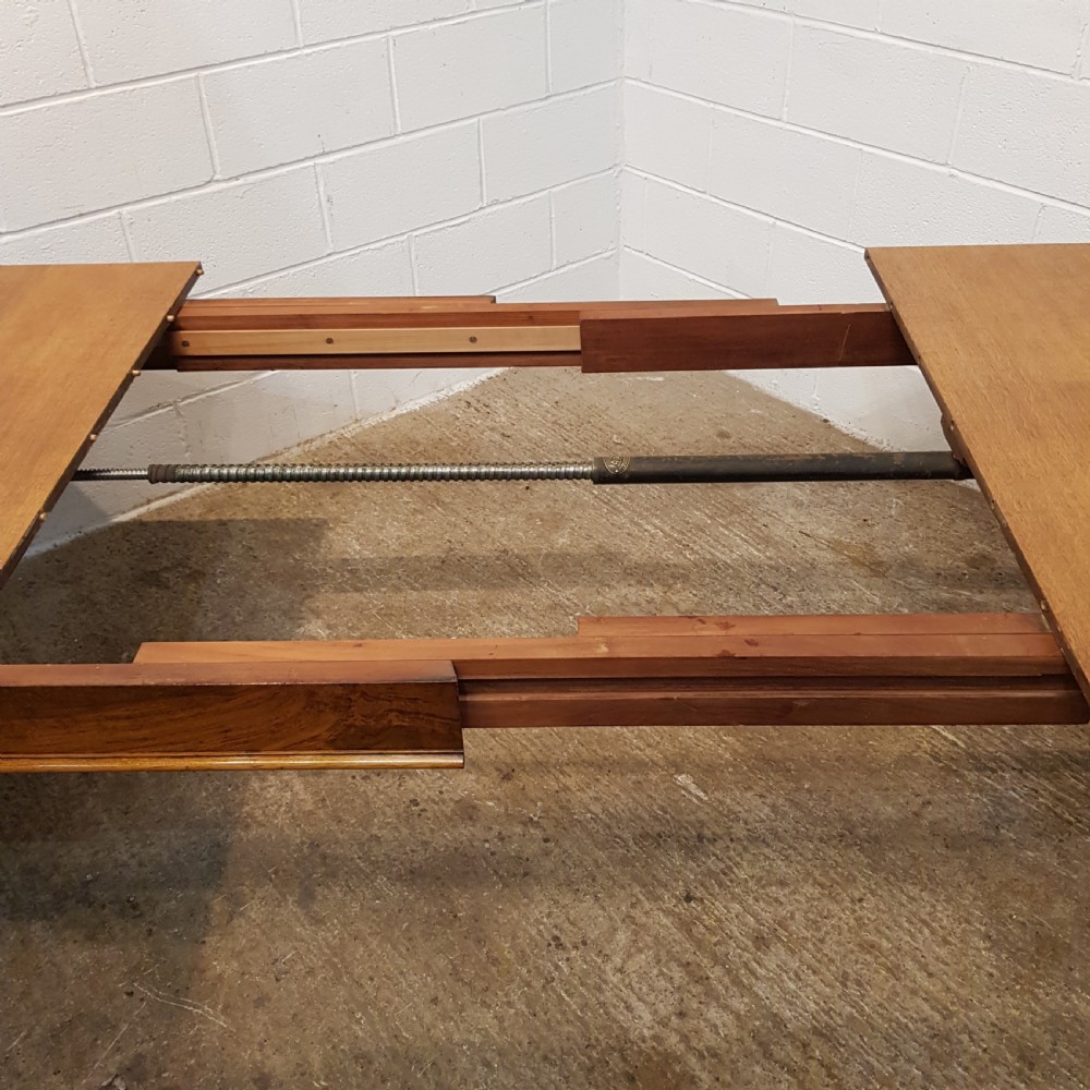 ANTIQUE VICTORIAN LIGHT OAK EXTENDING DINING TABLE SEATS 12 - 14 c1880 View III