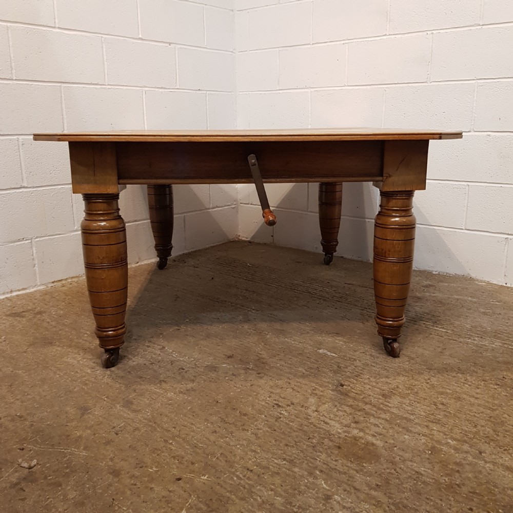 ANTIQUE VICTORIAN LIGHT OAK EXTENDING DINING TABLE SEATS 12 - 14 c1880 View X