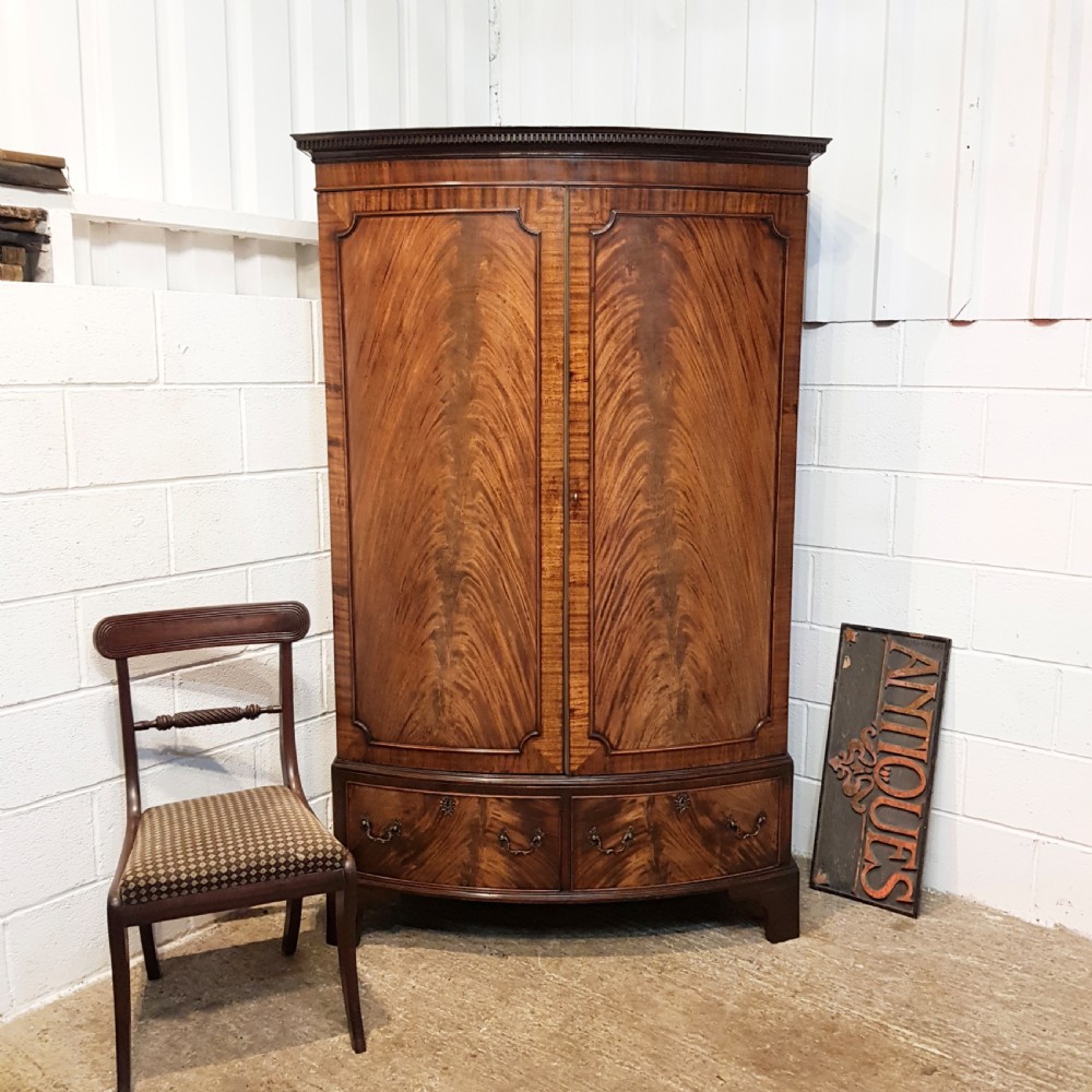 ANTIQUE EDWARDIAN FLAMED MAHOGANY Y BOW FRONT DOUBLE WARDROBE C1900