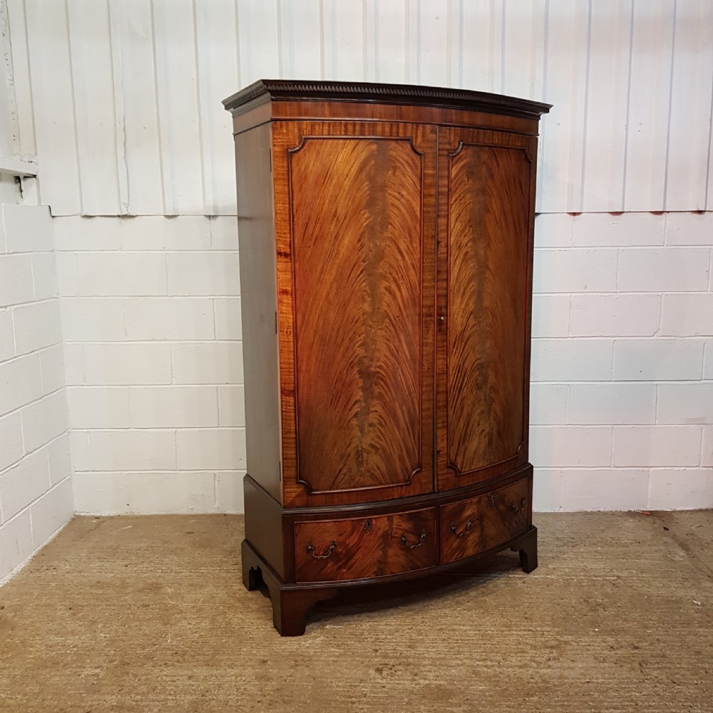 ANTIQUE EDWARDIAN FLAMED MAHOGANY Y BOW FRONT DOUBLE WARDROBE C1900 View VI