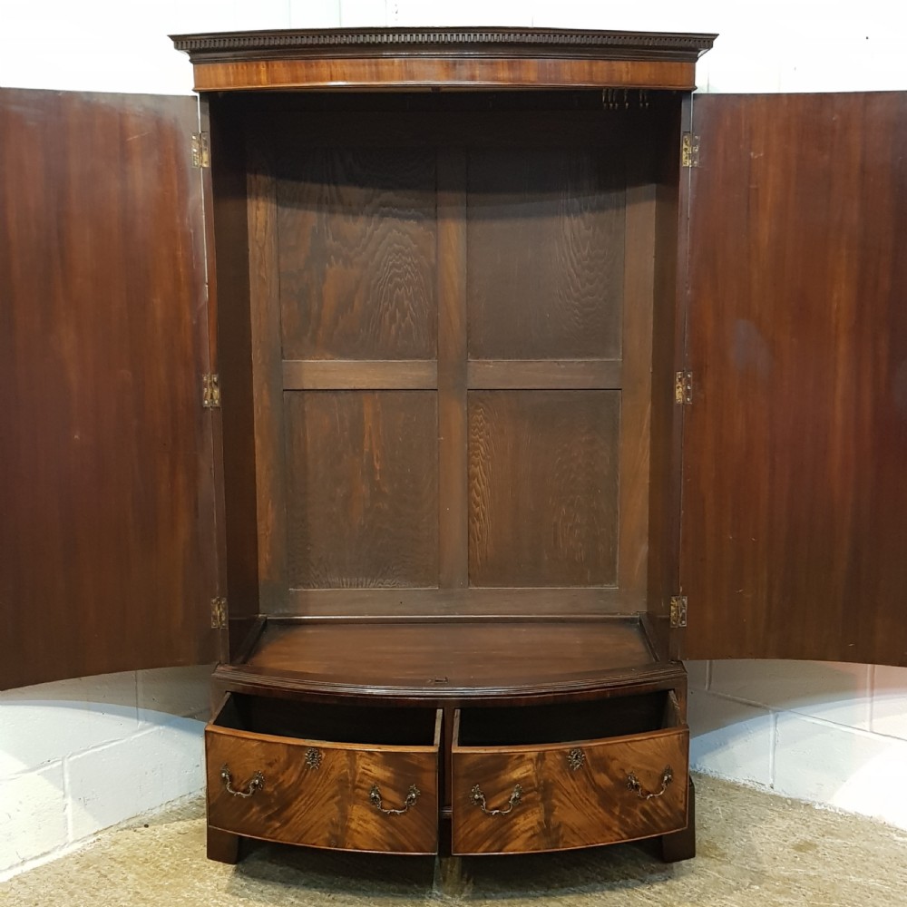 ANTIQUE EDWARDIAN FLAMED MAHOGANY Y BOW FRONT DOUBLE WARDROBE C1900 View VII