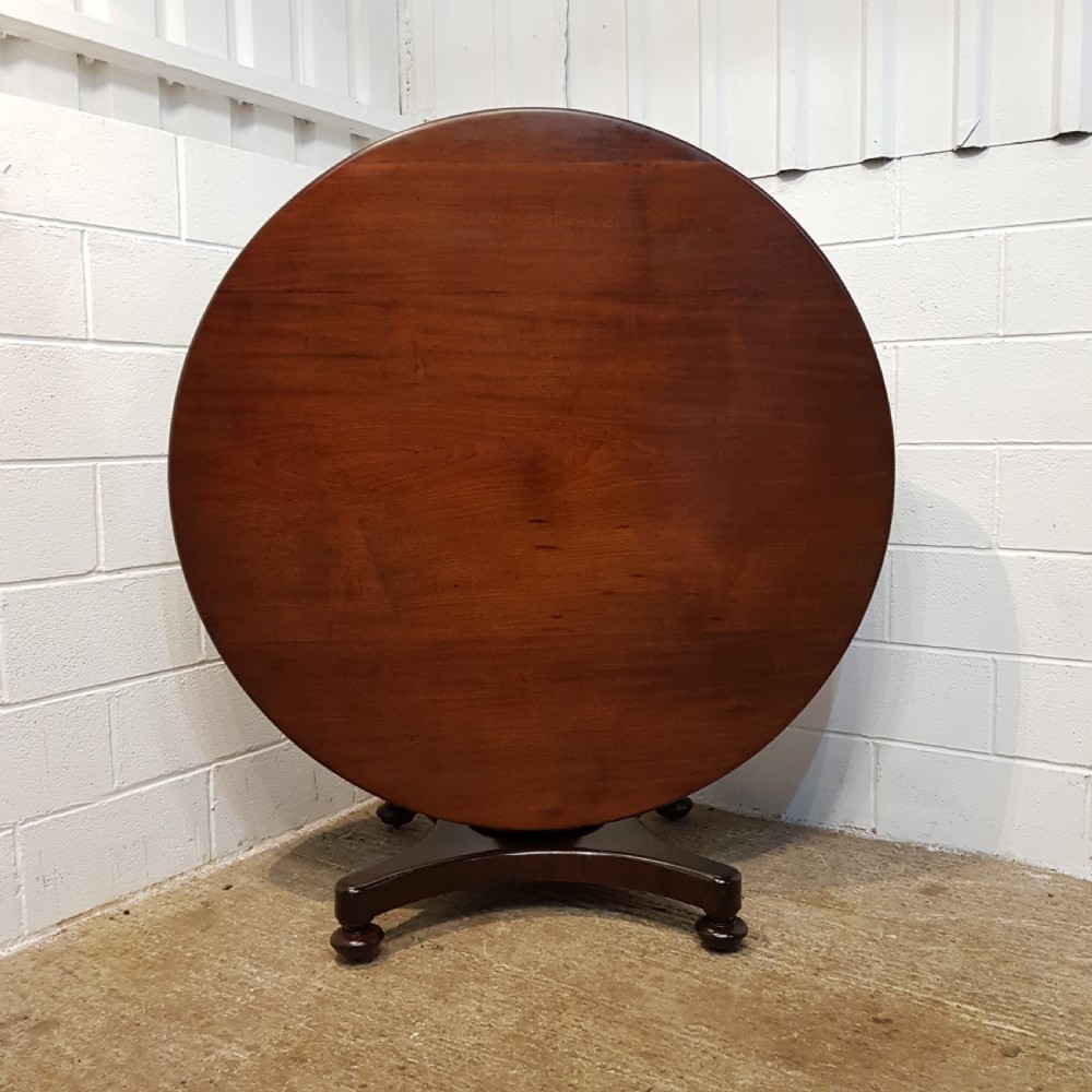 ANTIQUE VICTORIAN. MAHOGANY CIRCULAR TILT TOP BREAKFAST DINING TABLE C1880  View V