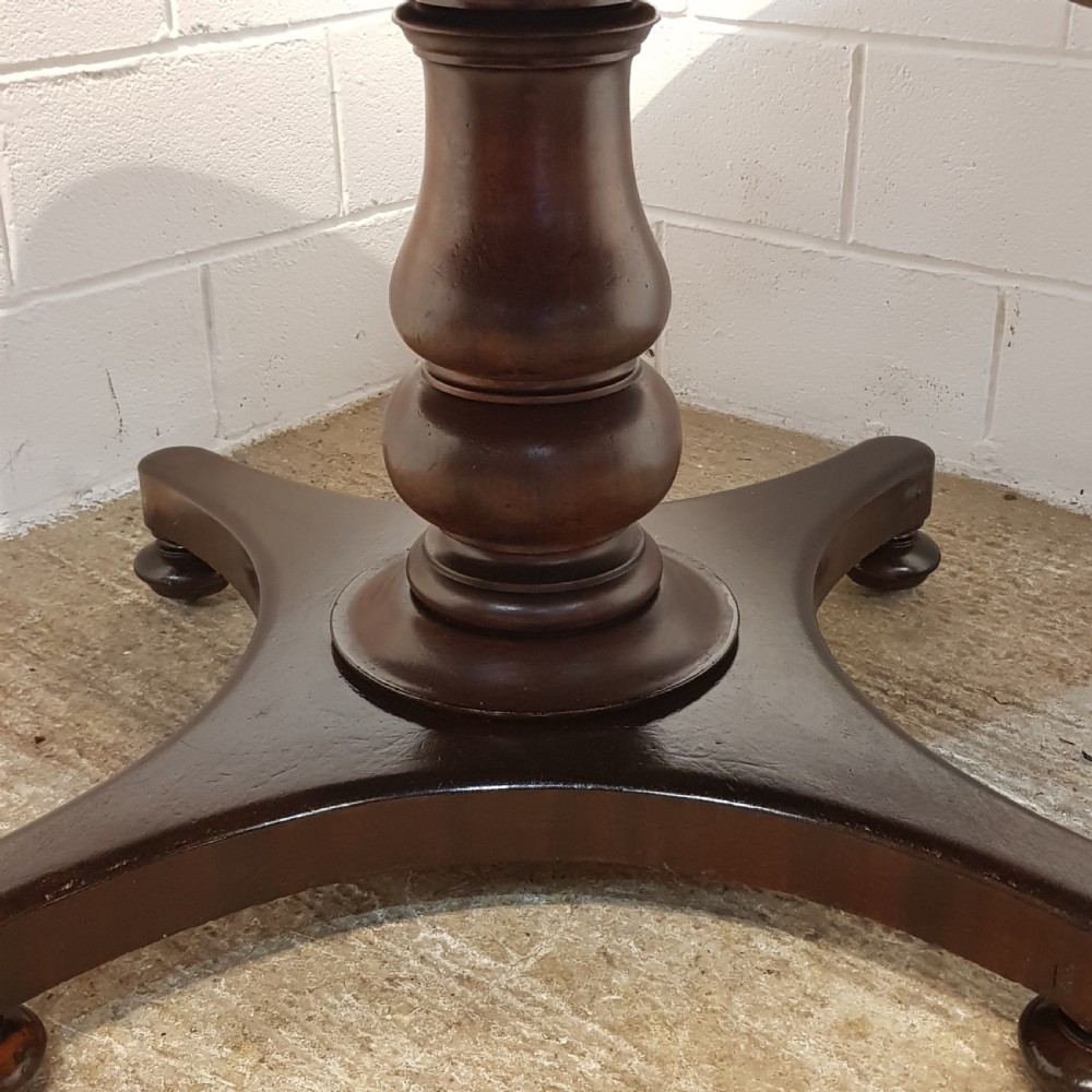 ANTIQUE VICTORIAN. MAHOGANY CIRCULAR TILT TOP BREAKFAST DINING TABLE C1880  View VI