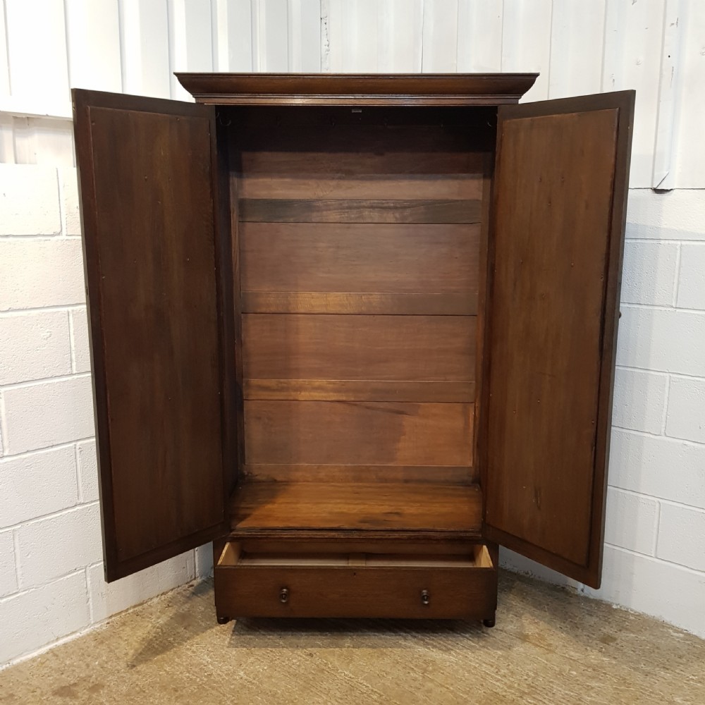 ANTIQUE OAK DOUBLE WARDROBE C1920 View V