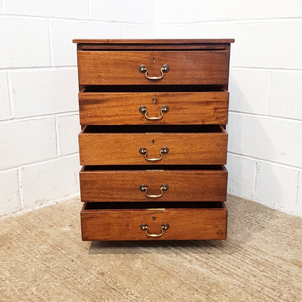 ANTIQUE LATE VICTORIAN MAHOGANY SMALL CHEST OF DRAWERS C1890 View V