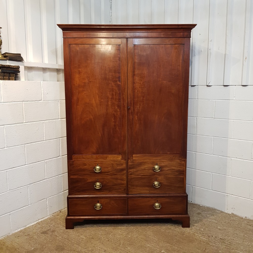 ANTIQUE REGENCY MAHOGANY Y DOUBLE WARDROBE C1820 View V