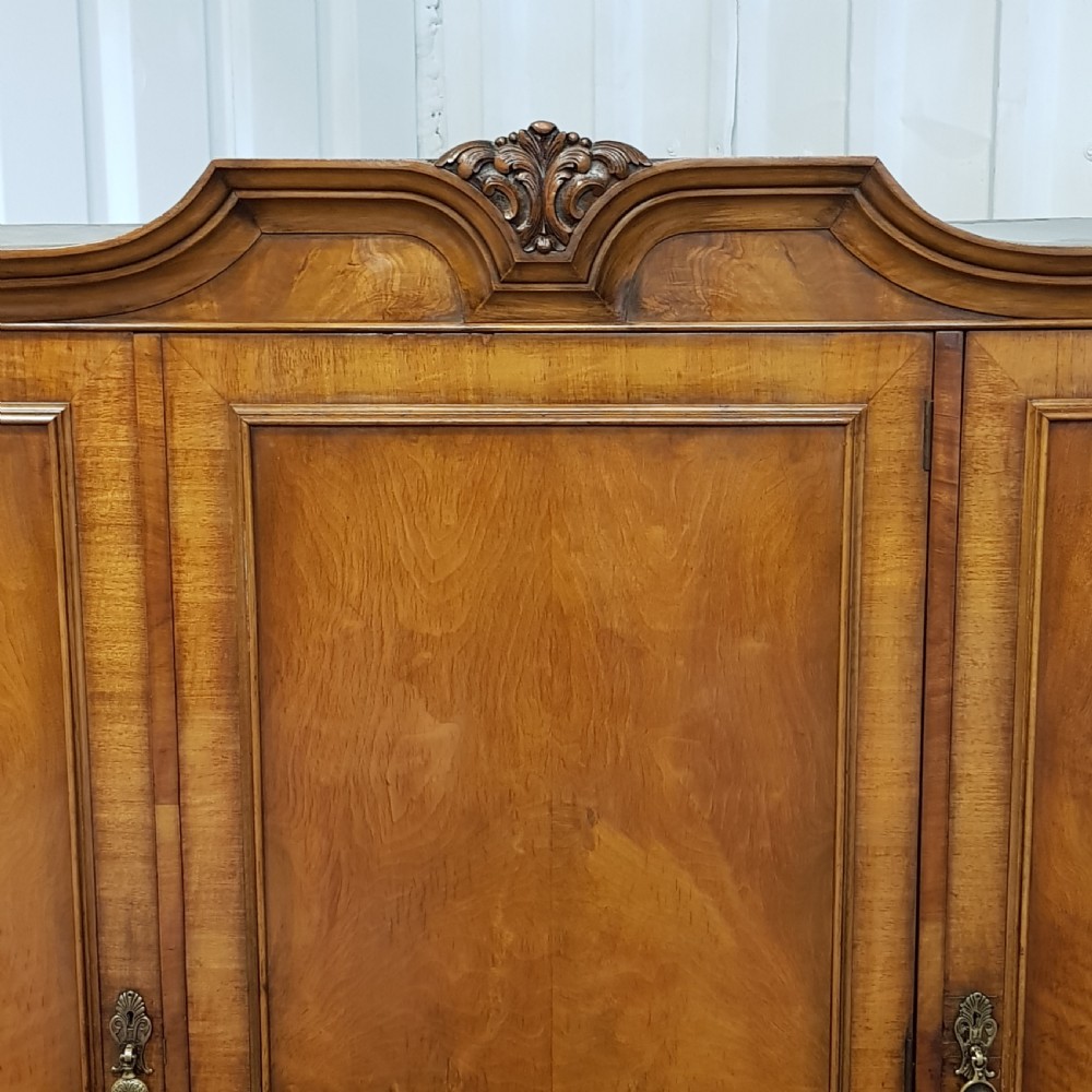ANTIQUE BURR WALNUT TRIPLE WARDROBE C1920 View VII